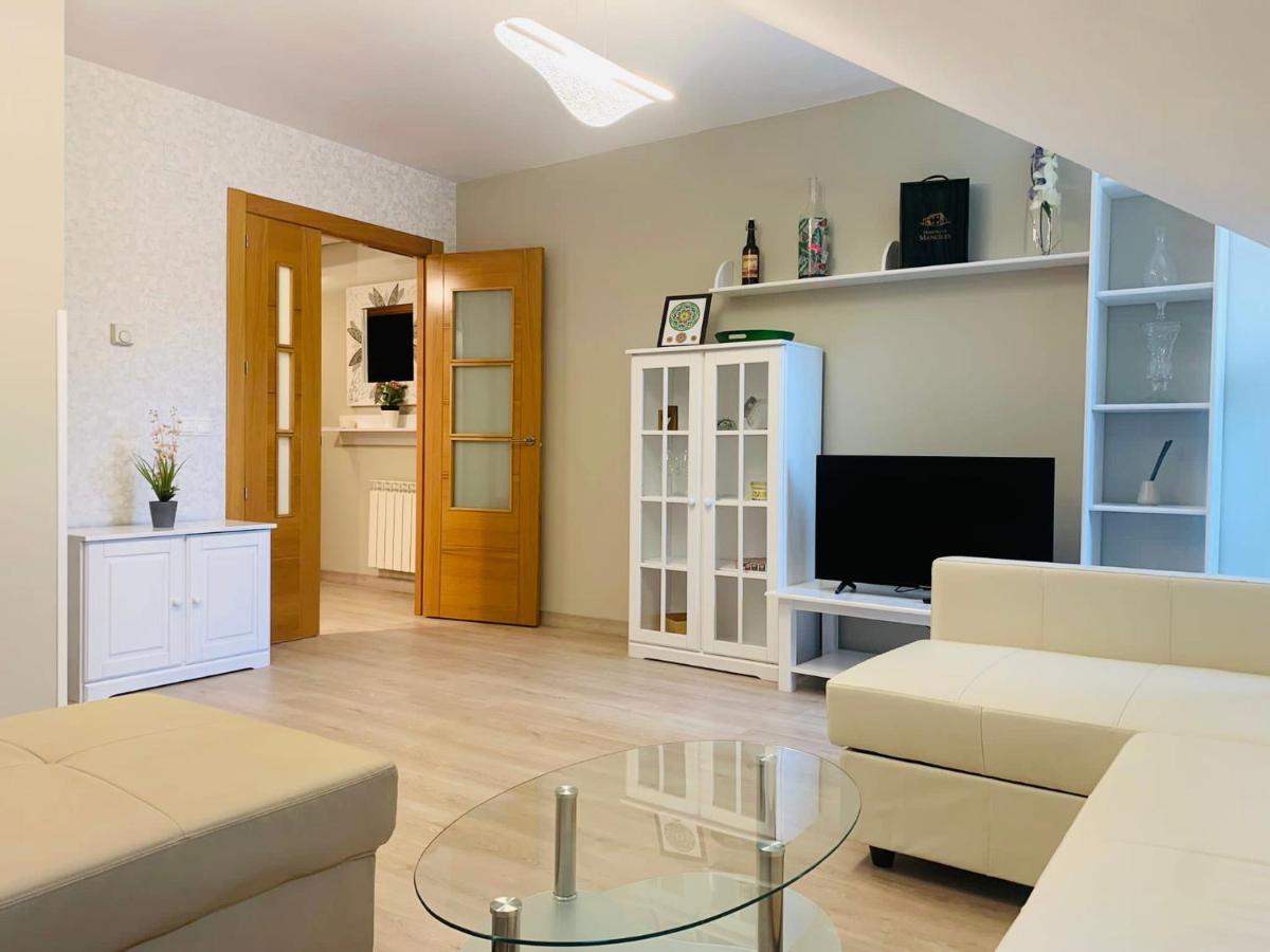 Apartamento Sofia Tordesillas Bagian luar foto